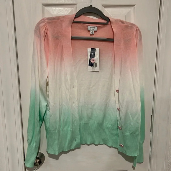 COPY - Crown & ivy sweater - Picture 1 of 4
